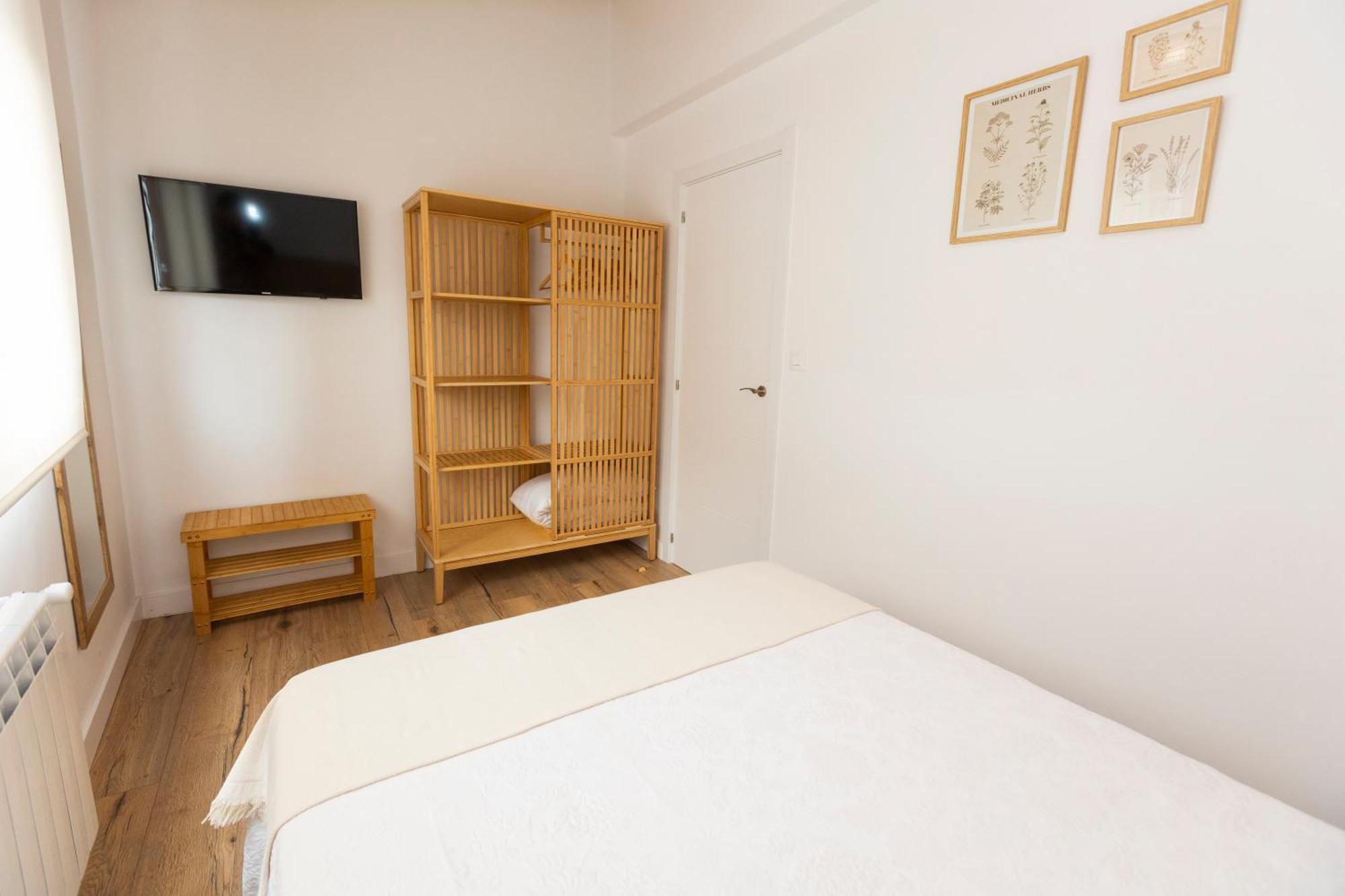Apartamentos Gurugu Ribadeo Exterior foto